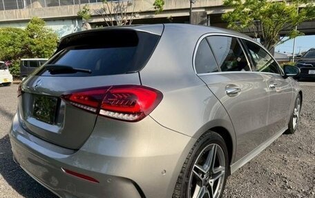 Mercedes-Benz A-Класс, 2018 год, 1 450 000 рублей, 10 фотография