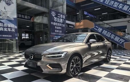 Volvo S60 III, 2022 год, 2 480 000 рублей, 3 фотография