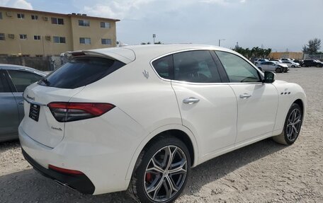 Maserati Levante I, 2022 год, 6 500 000 рублей, 3 фотография