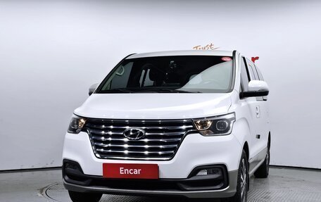 Hyundai Grand Starex Grand Starex I рестайлинг 2, 2019 год, 2 843 000 рублей, 3 фотография
