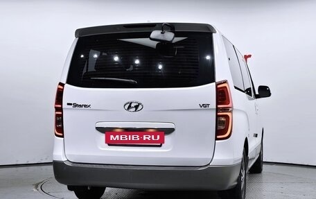 Hyundai Grand Starex Grand Starex I рестайлинг 2, 2019 год, 2 843 000 рублей, 4 фотография