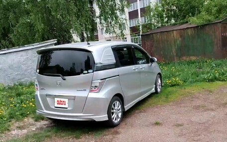 Honda Freed I, 2012 год, 1 100 000 рублей, 3 фотография