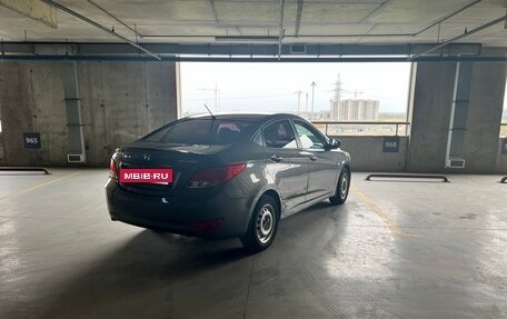 Hyundai Solaris II рестайлинг, 2015 год, 750 000 рублей, 2 фотография