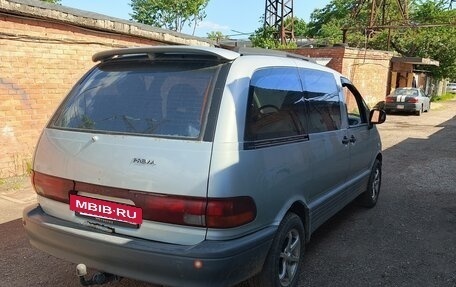 Toyota Previa II, 1994 год, 550 000 рублей, 3 фотография