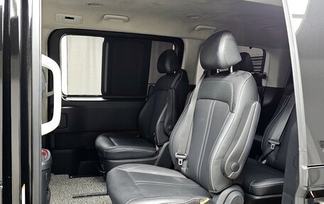 Hyundai Staria, 2022 год, 2 999 000 рублей, 5 фотография