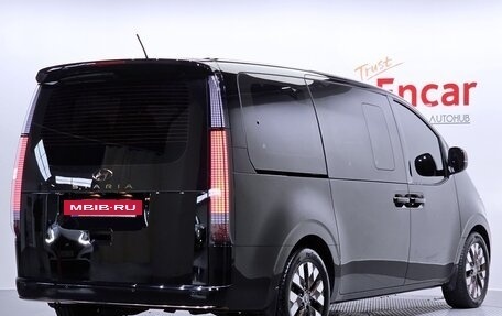 Hyundai Staria, 2022 год, 2 999 000 рублей, 2 фотография