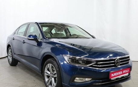 Volkswagen Passat B8 рестайлинг, 2022 год, 3 249 000 рублей, 3 фотография