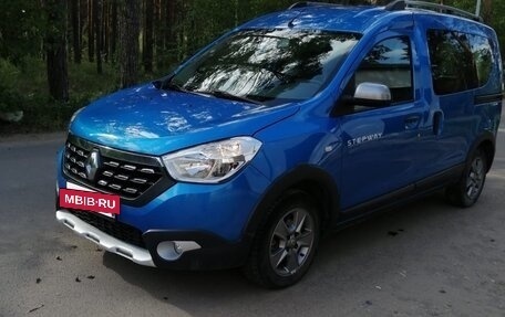 Renault Dokker, 2019 год, 1 900 000 рублей, 2 фотография