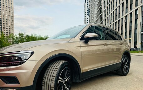 Volkswagen Tiguan II, 2018 год, 2 500 000 рублей, 5 фотография