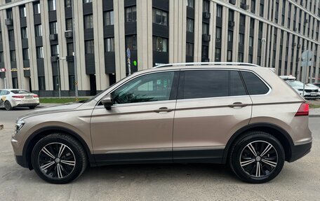 Volkswagen Tiguan II, 2018 год, 2 500 000 рублей, 6 фотография