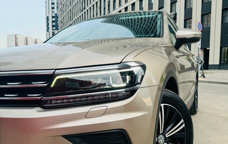 Volkswagen Tiguan II, 2018 год, 2 500 000 рублей, 4 фотография