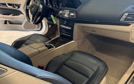 Mercedes-Benz E-Класс, 2015 год, 1 950 000 рублей, 2 фотография