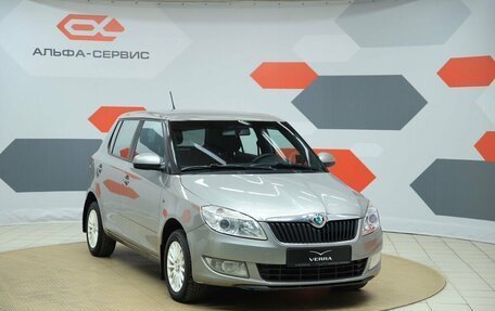 Skoda Fabia II, 2012 год, 550 000 рублей, 3 фотография