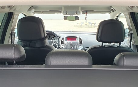 Opel Astra J, 2014 год, 990 000 рублей, 6 фотография