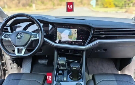 Volkswagen Touareg III, 2022 год, 4 700 090 рублей, 7 фотография