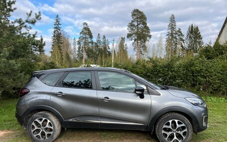 Renault Kaptur I рестайлинг, 2017 год, 1 400 000 рублей, 4 фотография