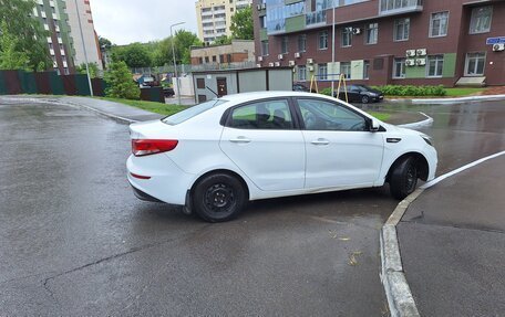 KIA Rio III рестайлинг, 2016 год, 615 000 рублей, 4 фотография