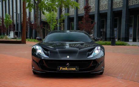 Ferrari 812, 2020 год, 38 000 000 рублей, 3 фотография