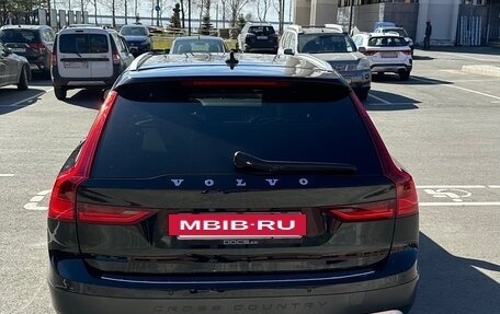 Volvo V90 Cross Country I рестайлинг, 2020 год, 3 750 000 рублей, 4 фотография