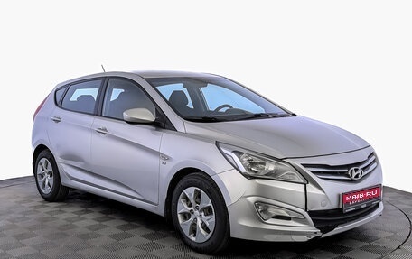 Hyundai Solaris II рестайлинг, 2015 год, 1 050 000 рублей, 3 фотография