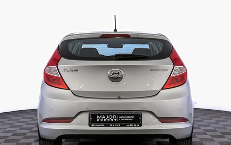 Hyundai Solaris II рестайлинг, 2015 год, 1 050 000 рублей, 6 фотография