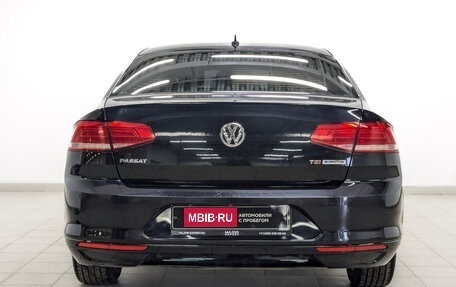 Volkswagen Passat B8 рестайлинг, 2017 год, 1 450 000 рублей, 6 фотография