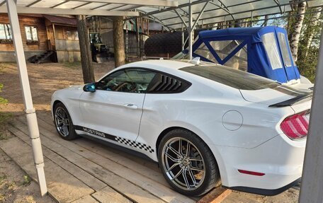 Ford Mustang VI рестайлинг, 2020 год, 3 350 000 рублей, 2 фотография