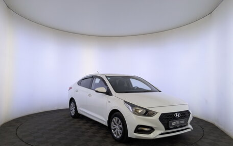 Hyundai Solaris II рестайлинг, 2019 год, 1 395 000 рублей, 3 фотография
