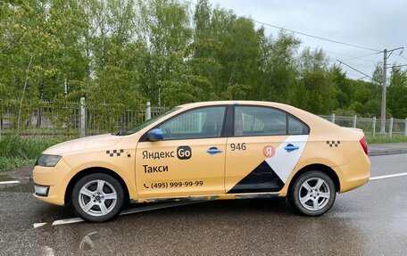 Skoda Rapid I, 2015 год, 265 000 рублей, 4 фотография