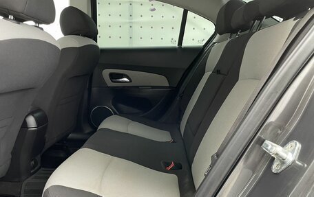 Chevrolet Cruze II, 2011 год, 850 000 рублей, 5 фотография