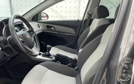 Chevrolet Cruze II, 2011 год, 850 000 рублей, 3 фотография