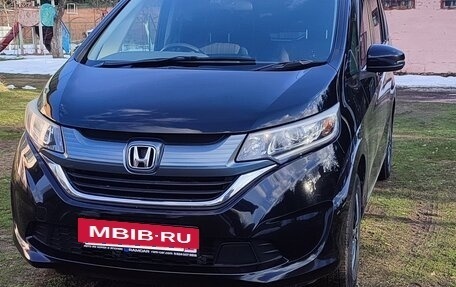 Honda Freed II, 2017 год, 1 690 000 рублей, 3 фотография