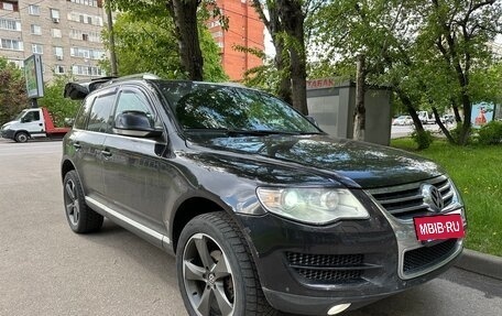 Volkswagen Touareg III, 2008 год, 815 000 рублей, 2 фотография