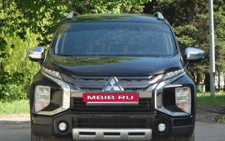 Mitsubishi Xpander, 2023 год, 2 380 000 рублей, 2 фотография