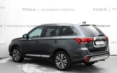 Mitsubishi Outlander III рестайлинг 3, 2019 год, 2 075 000 рублей, 7 фотография