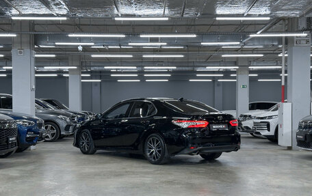 Toyota Camry, 2021 год, 3 120 000 рублей, 9 фотография