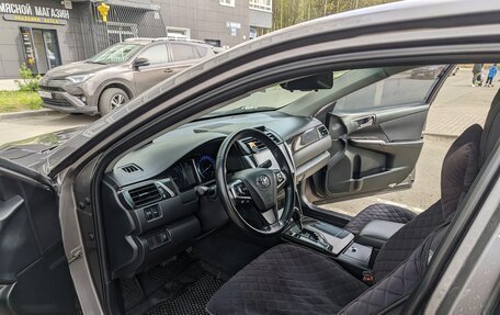 Toyota Camry, 2015 год, 1 850 000 рублей, 2 фотография