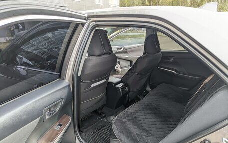 Toyota Camry, 2015 год, 1 850 000 рублей, 4 фотография