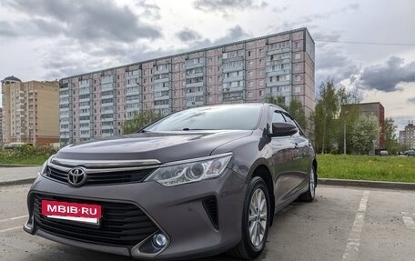 Toyota Camry, 2015 год, 1 850 000 рублей, 7 фотография