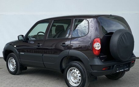 Chevrolet Niva I рестайлинг, 2018 год, 778 000 рублей, 7 фотография