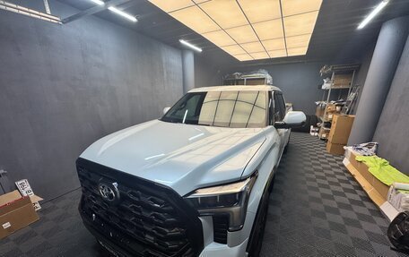 Toyota Tundra, 2022 год, 10 000 000 рублей, 2 фотография