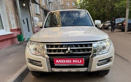 Mitsubishi Pajero IV, 2014 год, 2 550 000 рублей, 1 фотография