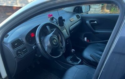 Volkswagen Polo VI (EU Market), 2013 год, 700 000 рублей, 1 фотография