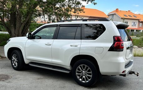 Toyota Land Cruiser Prado 150 рестайлинг 2, 2019 год, 5 750 000 рублей, 1 фотография