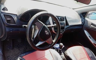 Hyundai Solaris II рестайлинг, 2014 год, 600 000 рублей, 1 фотография