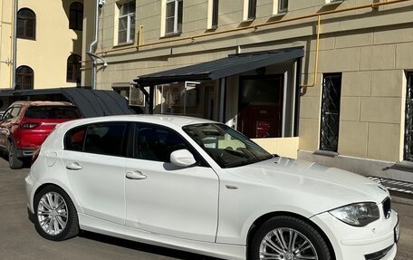BMW 1 серия, 2011 год, 990 000 рублей, 2 фотография