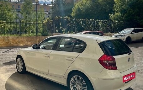 BMW 1 серия, 2011 год, 990 000 рублей, 3 фотография