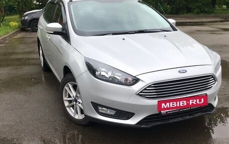 Ford Focus III, 2015 год, 990 000 рублей, 3 фотография