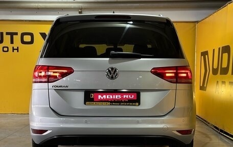 Volkswagen Touran III, 2019 год, 2 189 000 рублей, 7 фотография