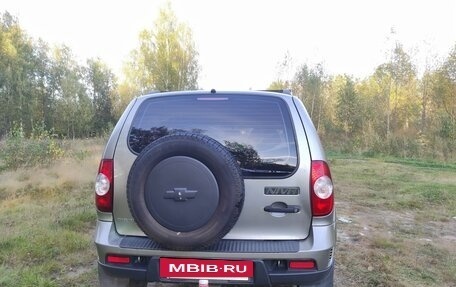 Chevrolet Niva I рестайлинг, 2011 год, 513 000 рублей, 2 фотография